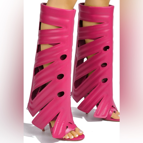 Cape Robbin leaf heels